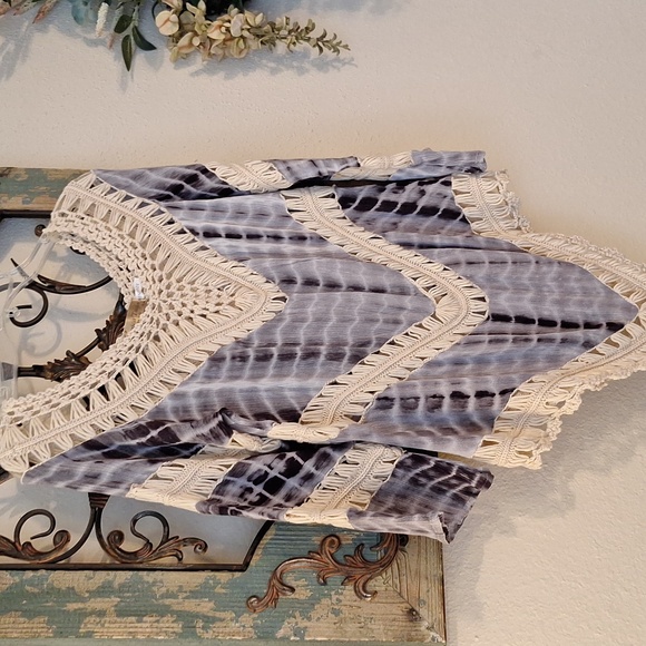 Jessica Taylor Tie-Dye Crochet Top/Swim Cover. Great Condition Size OS fits most - Picture 5 of 11